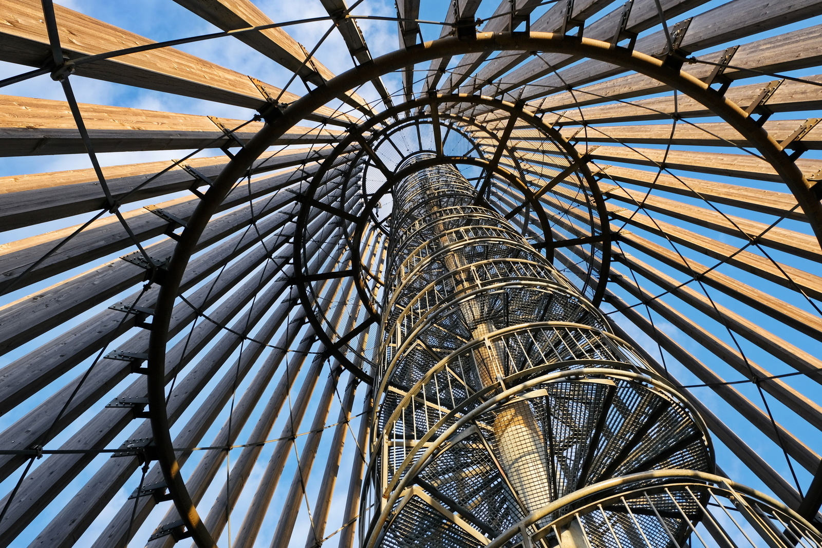 Cospudener See / Bistumshöhe- Turm